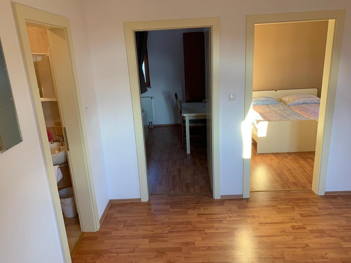 Vinarija Zlatar Hotel Ngoại thất bức ảnh