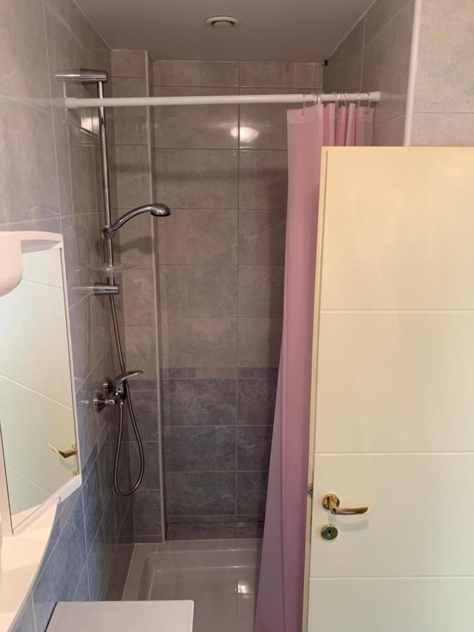 Vinarija Zlatar Hotel Ngoại thất bức ảnh