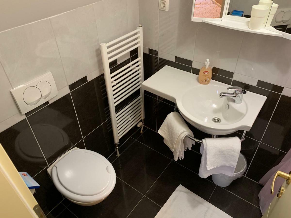 Vinarija Zlatar Hotel Ngoại thất bức ảnh