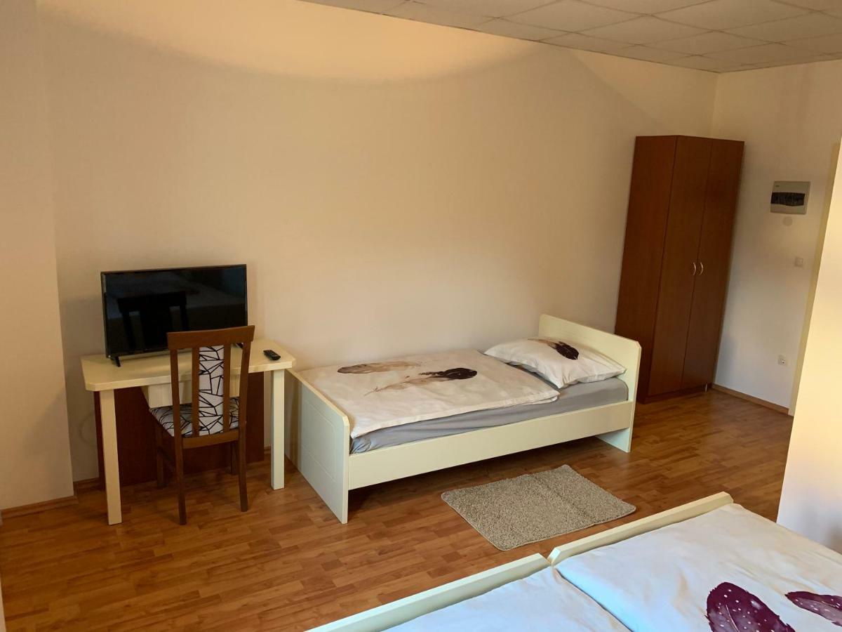 Vinarija Zlatar Hotel Ngoại thất bức ảnh